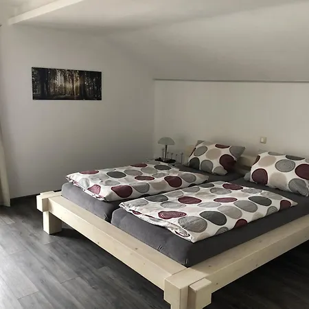 Apartment Haus Peschl 2 *