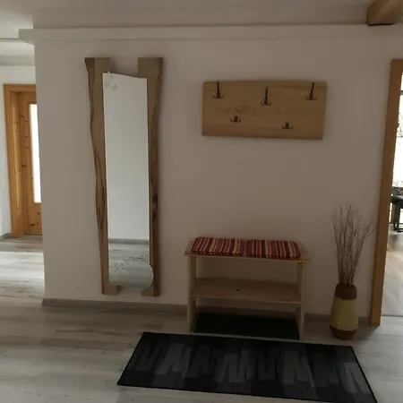 Haus Peschl 2 아파트 뉴라이체나우